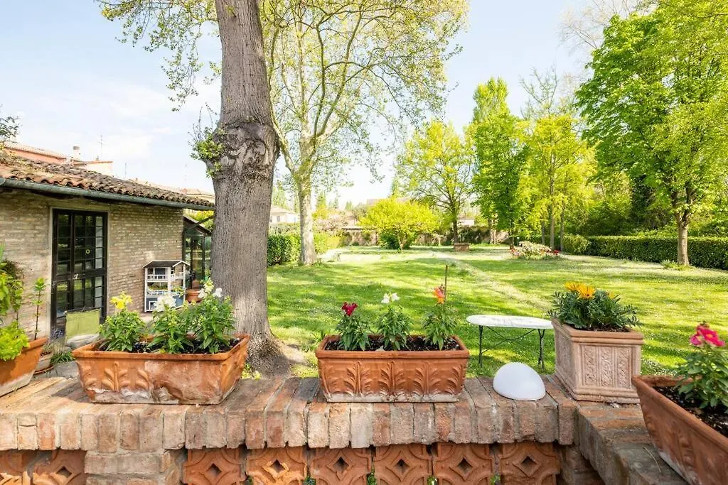 Guest house La Casa Di Marina Hotel Ferrara Italy